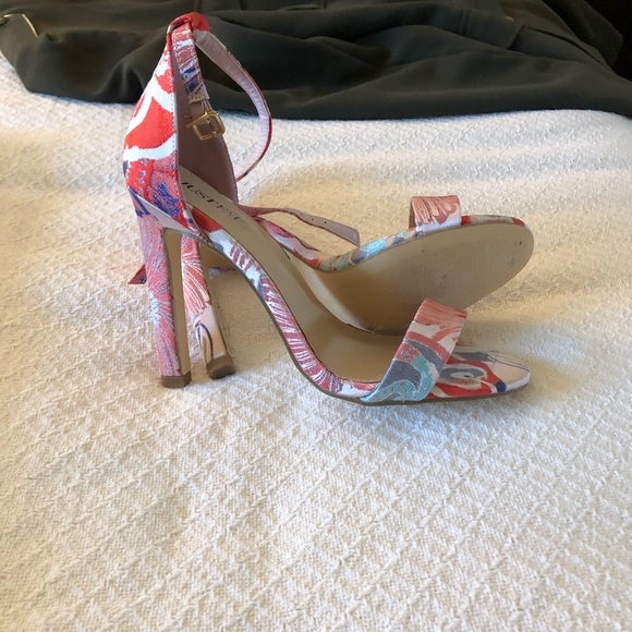 NWOT Just Fab coral and purple floral heels - Picture 3 of 12